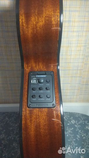 Классическая безладовая гитара баритон Cort