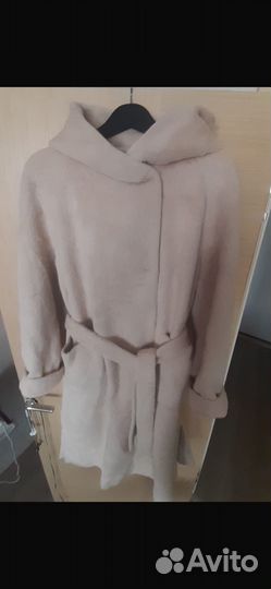 Пальто демисезонное осеннее с капюшоном