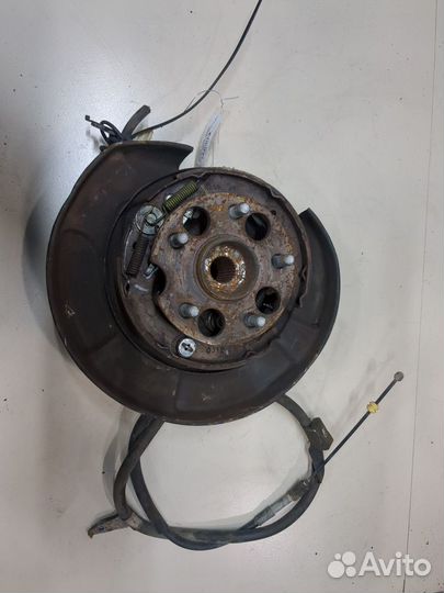 Ступица (кулак, цапфа) Toyota Sienna 3, 2011