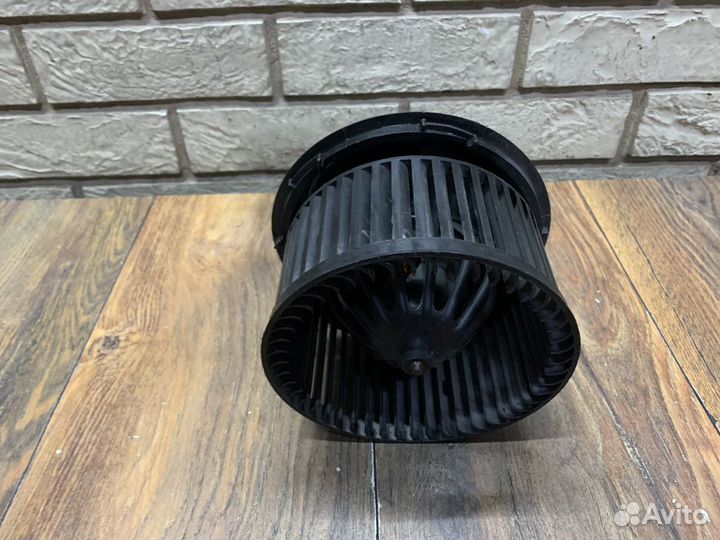 Nissan Terrano III (D10) Моторчик отопителя