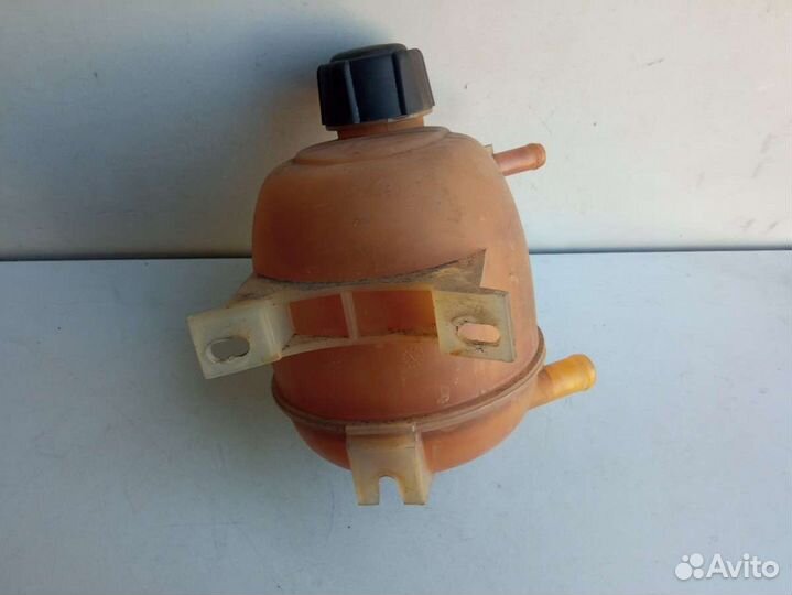 Расширительный бачок Renault Scenic 1 7700839184