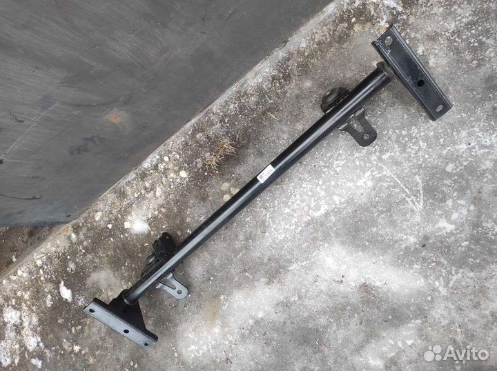 Продам переднюю балку на ваз 2110,2111,2112,приора