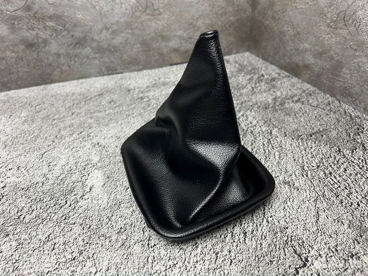 Кожух чехол МКПП с рамкой BMW 5 E34 бмв е34