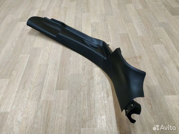 Накладка порога внутренняя задн правая Peugeot 207