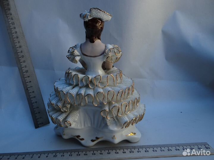 Ручная работа Статуэтка Кружевной фарфор старая