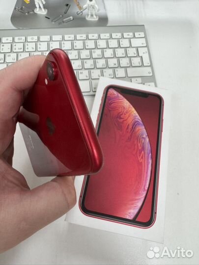 iPhone Xr, 64 ГБ