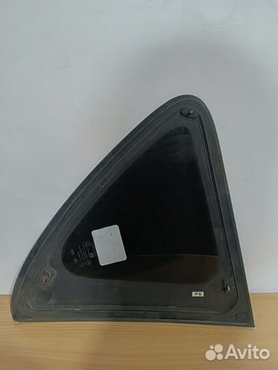 Стекло глухое заднее левое Ssangyong Rexton 2