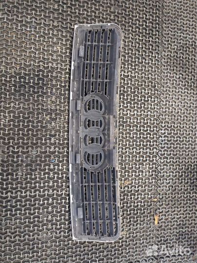 Решетка радиатора Audi A4 (B6), 2004