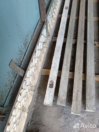 Бетонные столбы, шпалеры