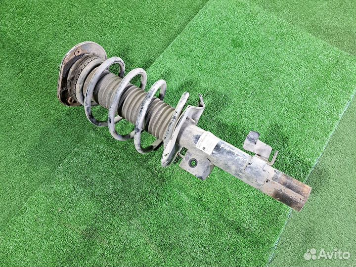 Стойка амортизатора левая Форд Мондео 4