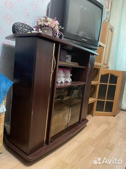 Тумба под телевизор