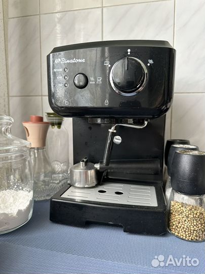 Кофеварка рожковая Binatone