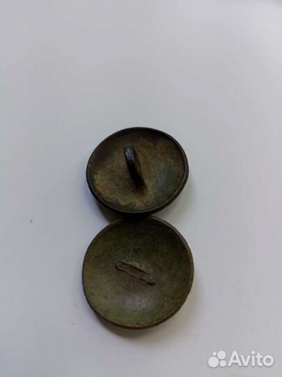Пуговицы