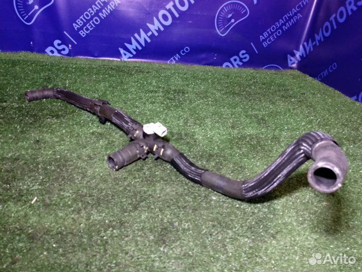 Патрубок системы охлаждения Land Rover Range Rover