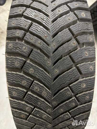 Michelin X-Ice North 4 SUV 235/55 R19