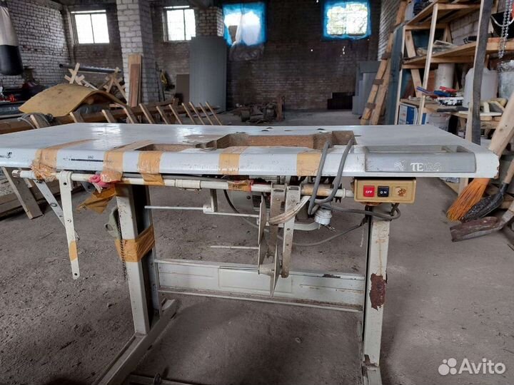 Швейный стол