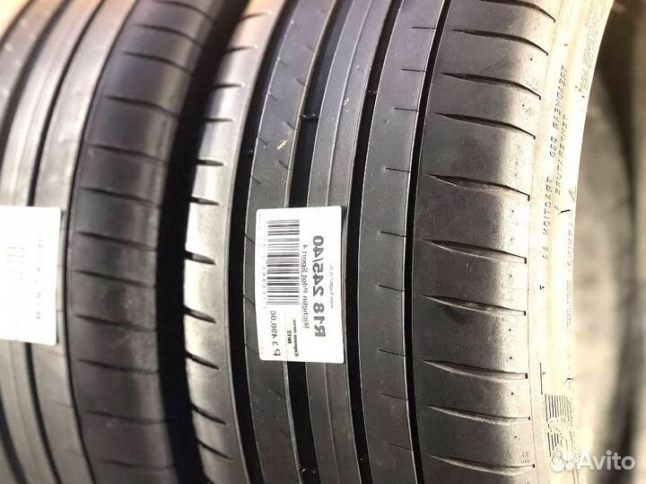 Michelin Pilot Sport 4 235/50 R18