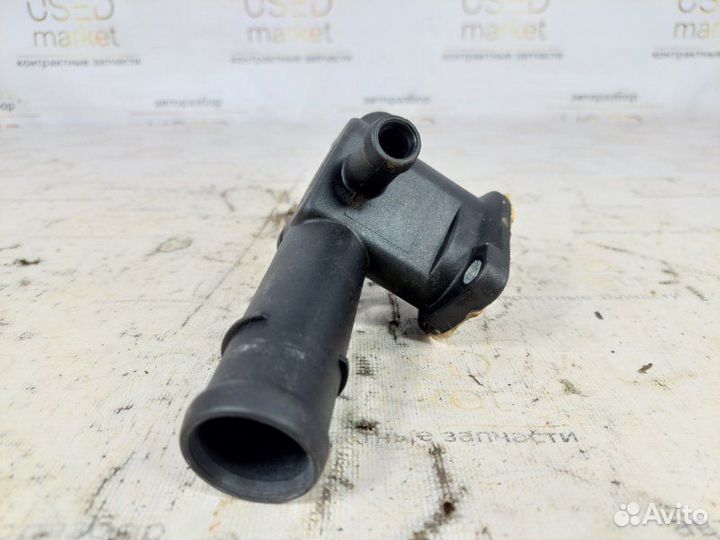 Корпус термостата Volkswagen Golf 4 1.6 AKL 2000