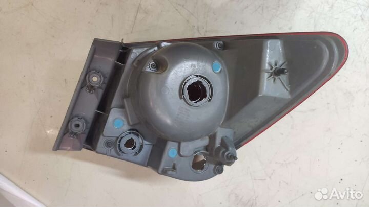 Фары задние Chevrolet Cruze седан 2011 год