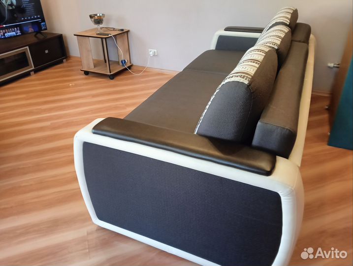 Угловой диван бу