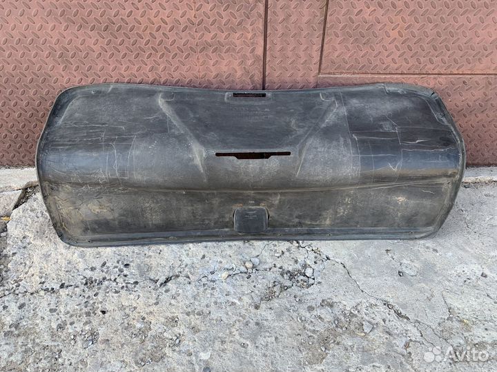 Обшивка крышки багажника Ауди 100 / А6 С4 седан