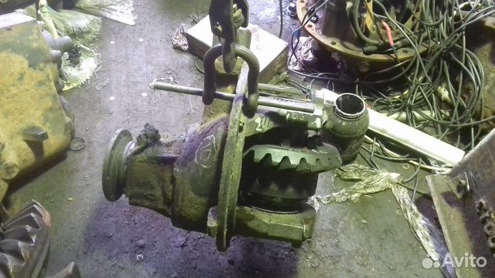 Продам редуктор Маз тягач 4-2