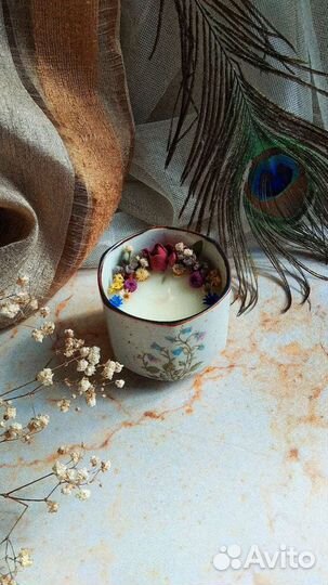 Аромасвечи с декором ручной работы