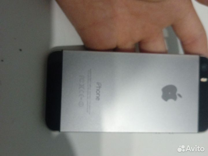 iPhone 5s читайте описание