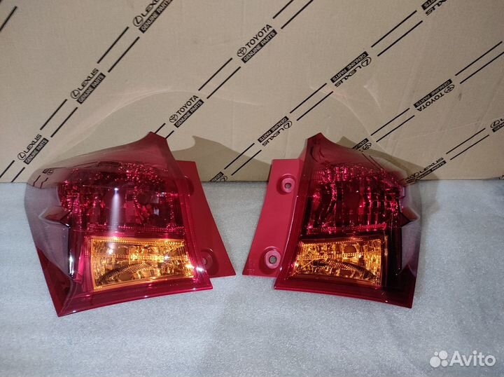 Фонари Toyota Auris
