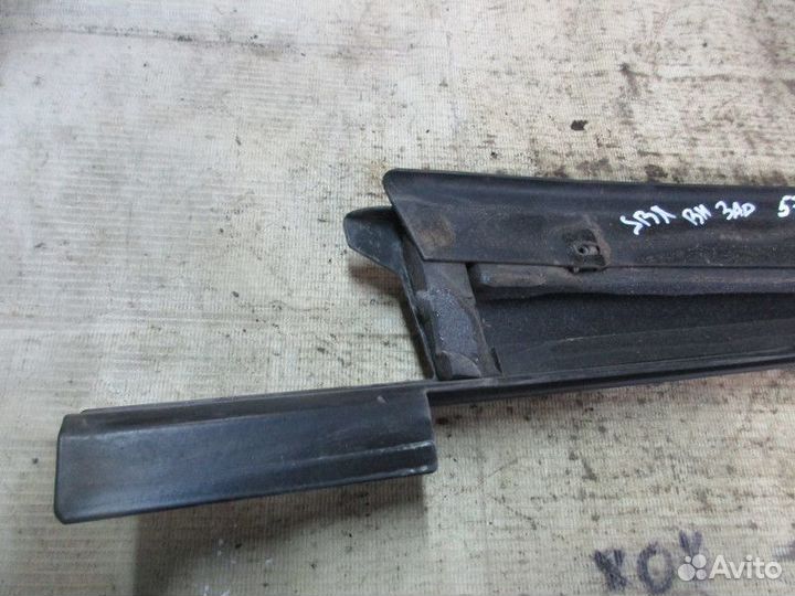 Накладка двери задней правой Cadillac SRX 2003-200