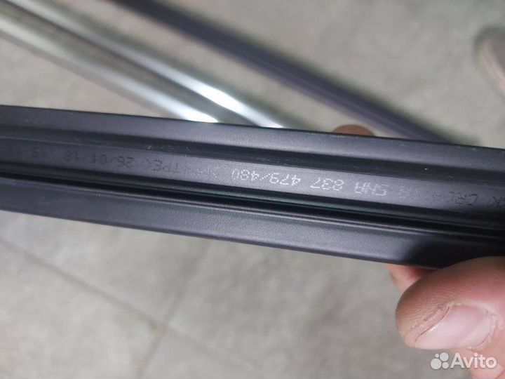 Уплотнитель стекла двери Volkswagen Tiguan 2 DBG