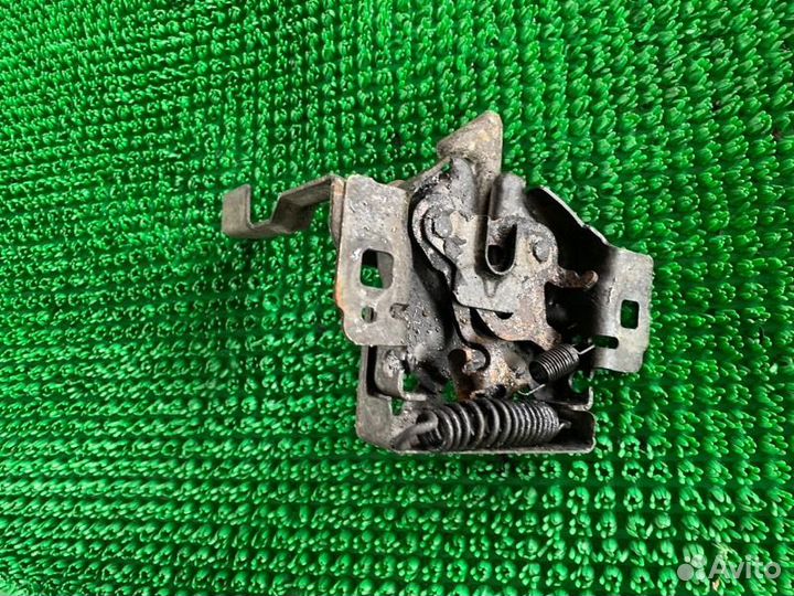 Замок капота Ford F250, F350, F450, F-250