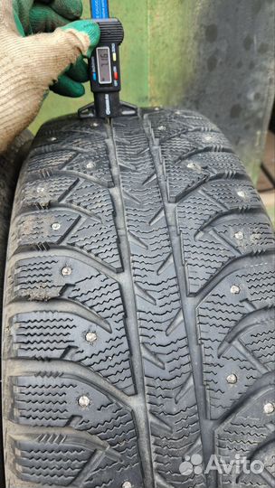 Bridgestone Ice Cruiser 7000S 225/65 R17