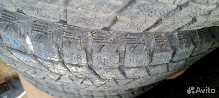 Bridgestone Blizzak DM-V1 235/65 R17 108R