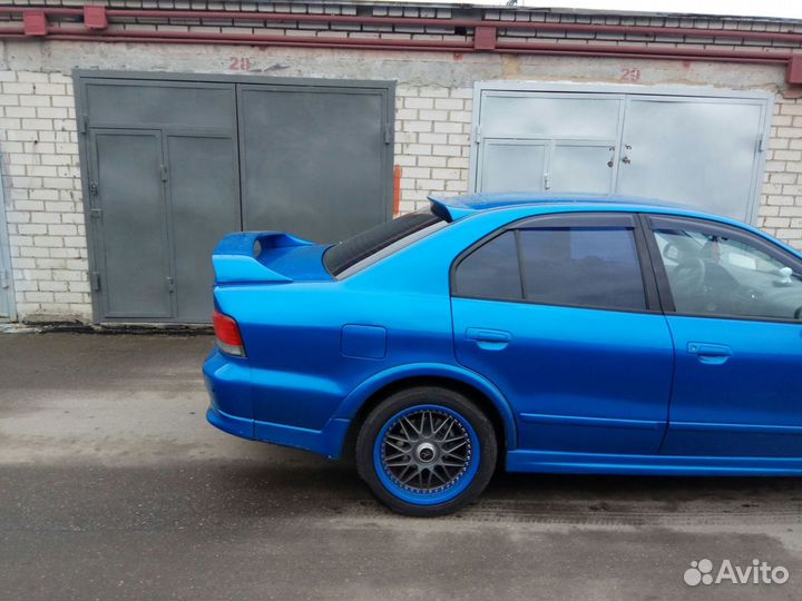 Спойлер на заднее стекло для Mitsubishi Galant 8