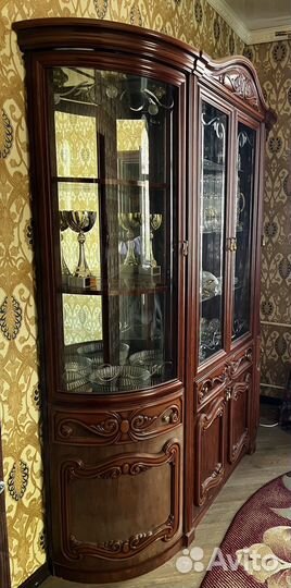 Буфеты и серванты