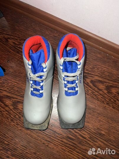 Беговые лыжи