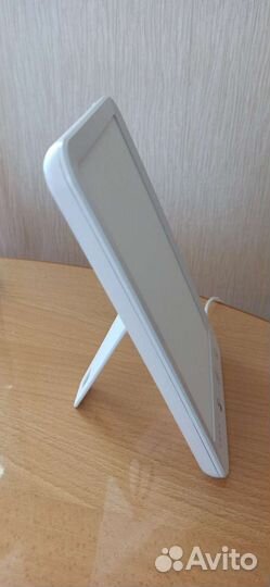 Лампа дневного света для светотерапии