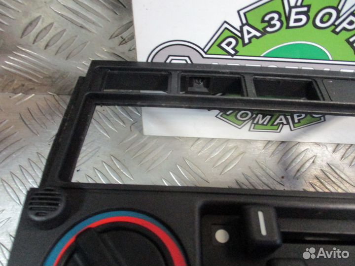 Блок управления отопителем BMW 3 E30 1986г