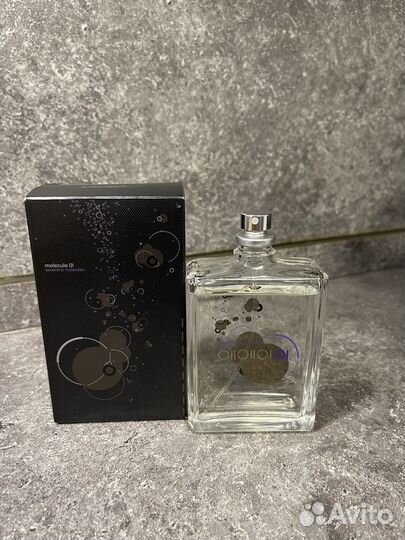 Molecule 01 Escentric molecules