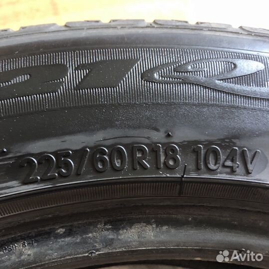 Nitto NT421Q 225/60 R18 104V