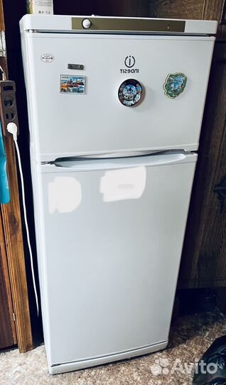 Холодильник Indesit ST 145