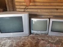 Старые телевизоры, холодильник, микроволновка