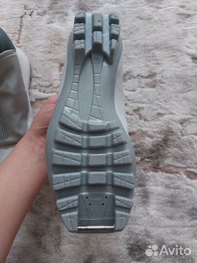 Лыжные ботинки