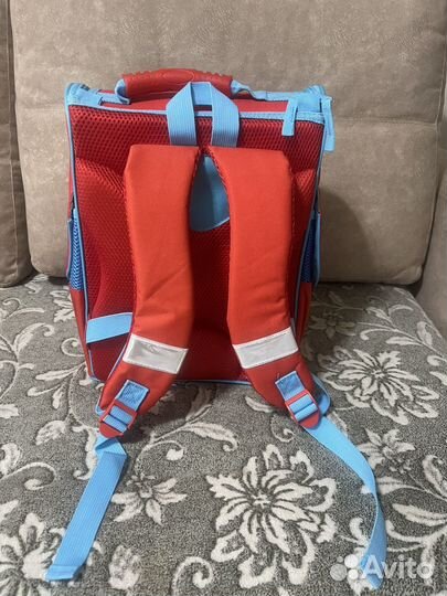 Школьный рюкзак