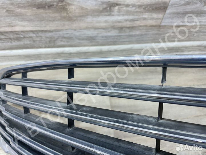 Решетка радиатора Ford Fiesta 6 (2012-2019)