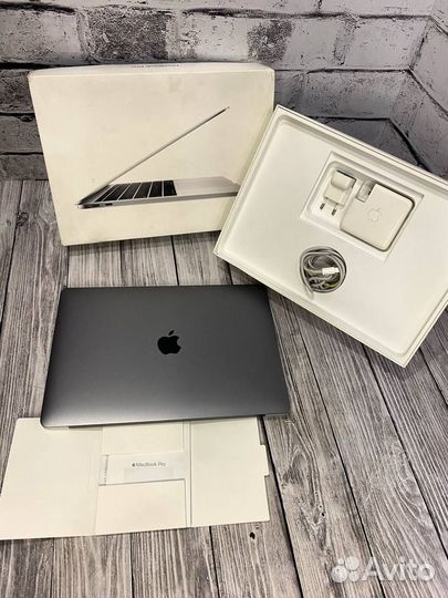 Ноутбук Apple Macbook Pro 13 8gb/256ssd (2880)