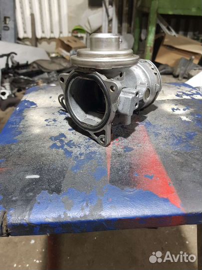 Дросельная заслонка Volkswagen 1.9 TDI