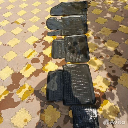 Резиновые коврики на ix 35