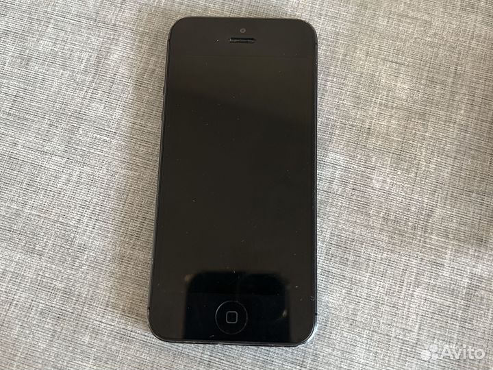 Телефон iPhone 5s